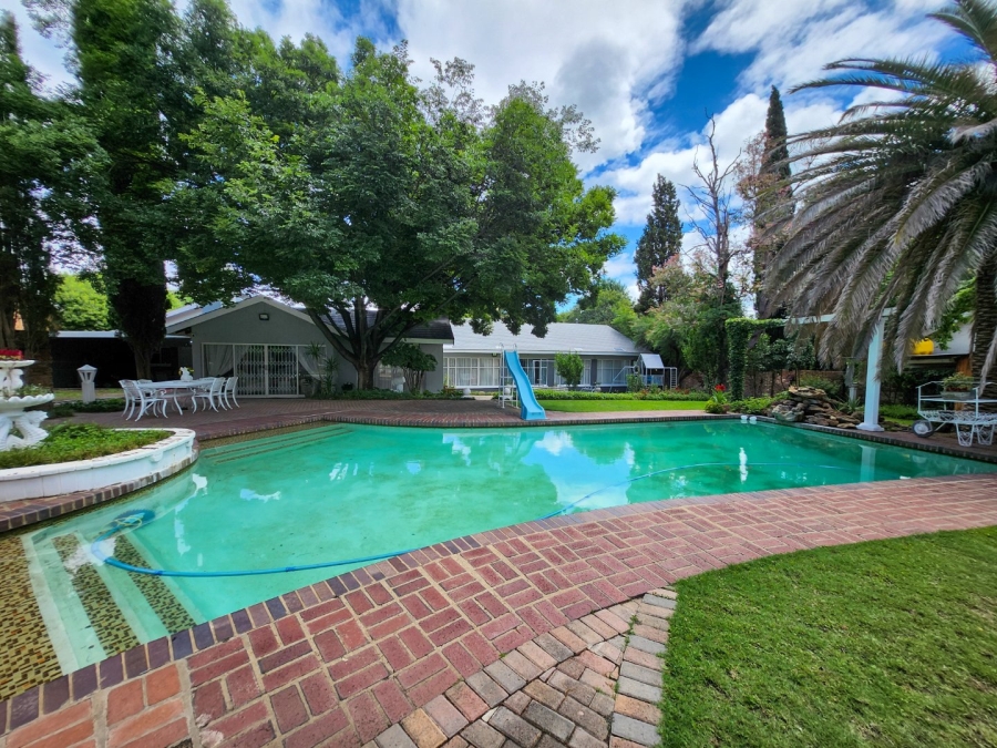 4 Bedroom Property for Sale in Wilgenhof Free State